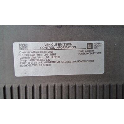 2015 Chevrolet Suburban 1500 Series Axle Assembly, Rear - ~404706883