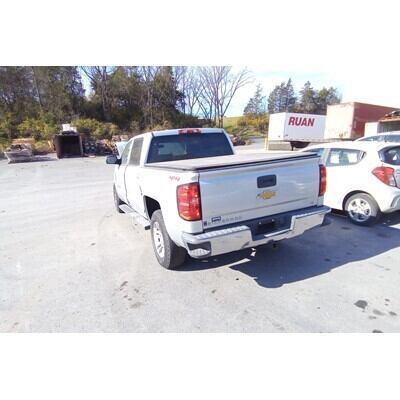 2014 Chevrolet Silverado 1500 Axle Assembly, Rear - ~405509695