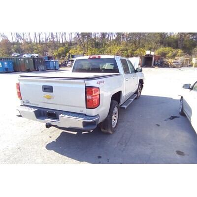 2014 Chevrolet Silverado 1500 Axle Assembly, Rear - ~405509695