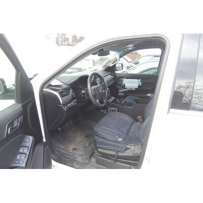 2015 Chevrolet Suburban 1500 Series Axle Assembly, Rear - ~416095094