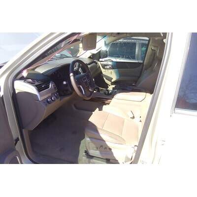 2015 Chevrolet Suburban 1500 Series Axle Assembly, Rear - ~417102303