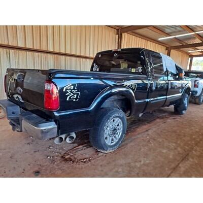 2011 Ford F-250 Super Duty Pickup Axle Assy, Front (4WD) - ~410530740