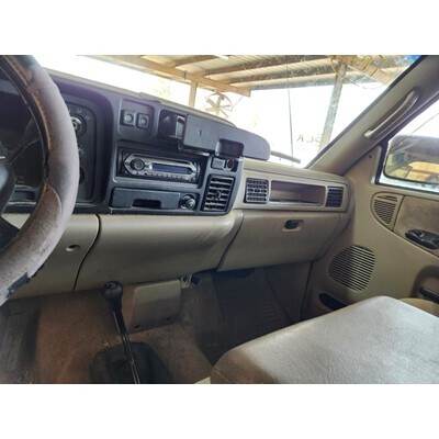 1994 Dodge 1500 Series Pickup Axle Assy, Front (4WD) - ~415225236