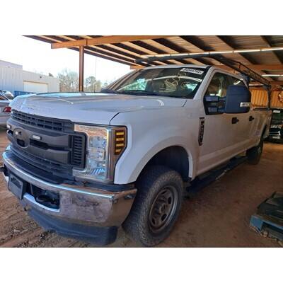 2017 Ford F-250 Super Duty Pickup Axle Assy, Front (4WD) - ~415331693