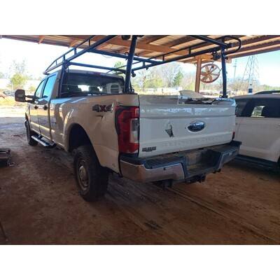 2017 Ford F-250 Super Duty Pickup Axle Assy, Front (4WD) - ~415331693