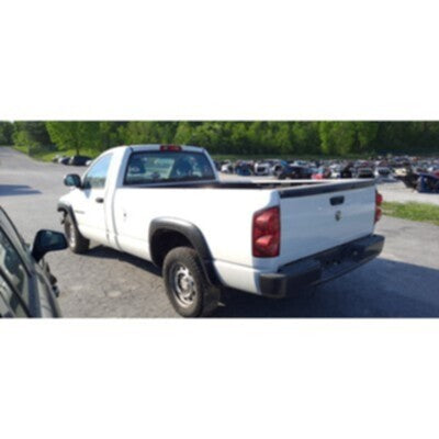 2006 Dodge 1500 Series Pickup Axle Assembly, Rear - ~385939653