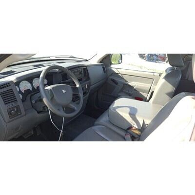 2006 Dodge 1500 Series Pickup Axle Assembly, Rear - ~385939653