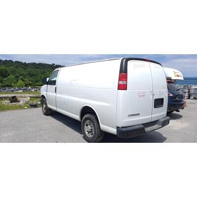 2017 Chevrolet Express 2500 Axle Assembly, Rear