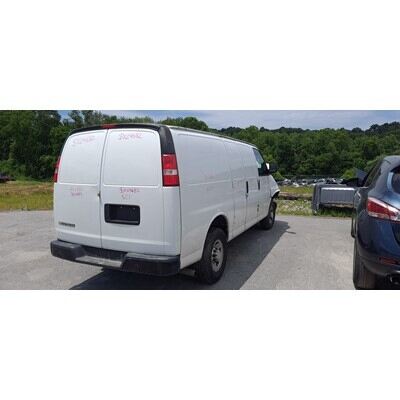 2017 Chevrolet Express 2500 Axle Assembly, Rear