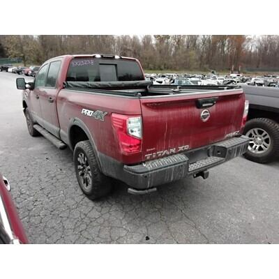 2016 Nissan Titan XD Axle Assembly, Rear - ~406234064