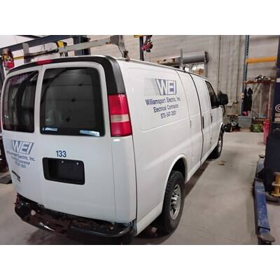 2010 Chevrolet Express 2500 Axle Assembly, Rear - ~410007646