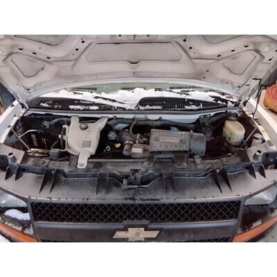 2010 Chevrolet Express 2500 Axle Assembly, Rear - ~410999914