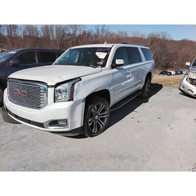 2015 Cadillac Escalade Axle Assembly, Rear - ~417178619