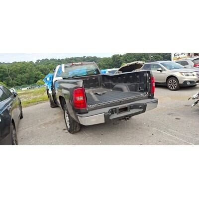 2009 Chevrolet Silverado 1500 Axle Assembly, Rear - ~429865330