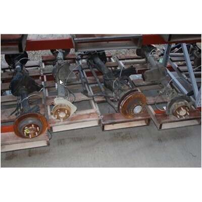 2005 Ford F-350 Super Duty Pickup Axle Assy, Front (4WD) - ~439108867