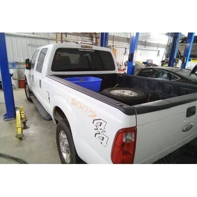 2011 Ford F-250 Super Duty Pickup Axle Assy, Front (4WD) - ~425000334