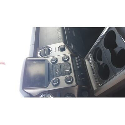 2013 Ford F-250 Super Duty Pickup Axle Assy, Front (4WD) - ~423063301