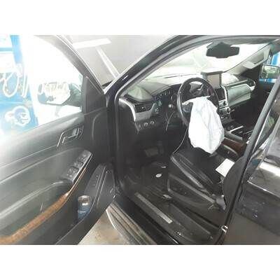 2015 Chevrolet Suburban 1500 Series Axle Assembly, Rear - ~394505675