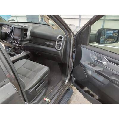 2019 Dodge 1500 Series Pickup Axle Assembly, Rear - ~409877823