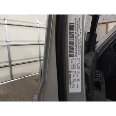 2007 Dodge Nitro Axle Assembly, Rear - ~414633968