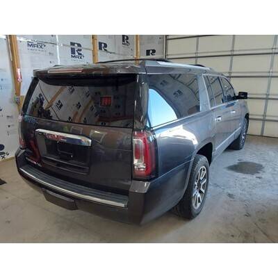 2015 Cadillac Escalade Axle Assembly, Rear - ~418101985