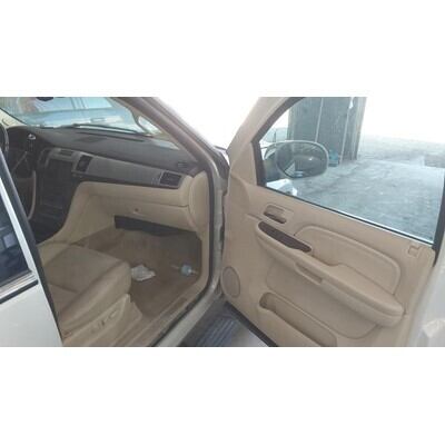 2007 Cadillac Escalade Axle Assembly, Rear - ~422578401