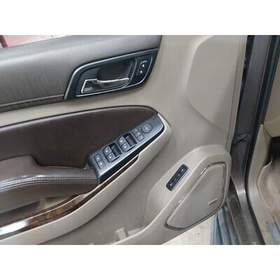 2015 Chevrolet Suburban 1500 Series Axle Assembly, Rear - ~436433279