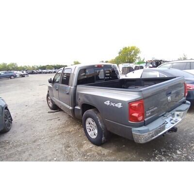 2005 Dodge Dakota  Axle Assembly, Rear - ~436891704