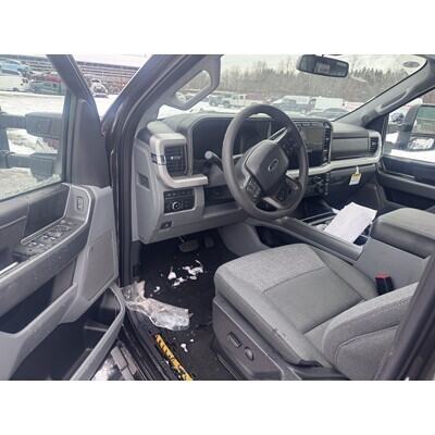 2023 Ford F-250 Super Duty Pickup Axle Assy, Front (4WD) - ~427338472