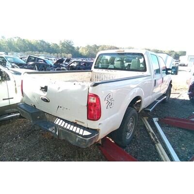 2011 Ford F-250 Super Duty Pickup Axle Assy, Front (4WD) - ~407518948