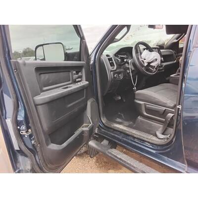 2019 Dodge 2500 Series Pickup Axle Assy, Front (4WD) - ~435114583