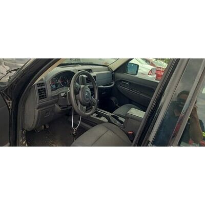 2007 Dodge Nitro Axle Assembly, Rear