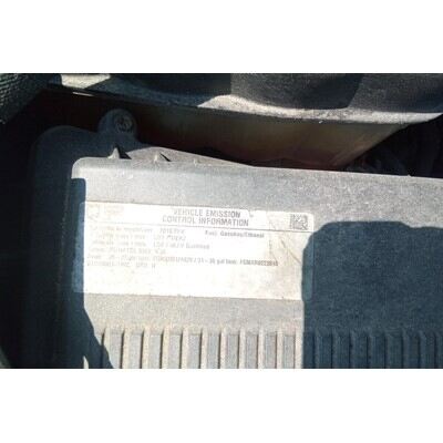 2015 Chevrolet Suburban 1500 Series Axle Assembly, Rear