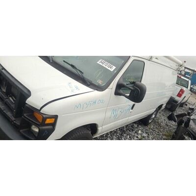 2009 Ford E-150 Van Axle Assembly, Rear