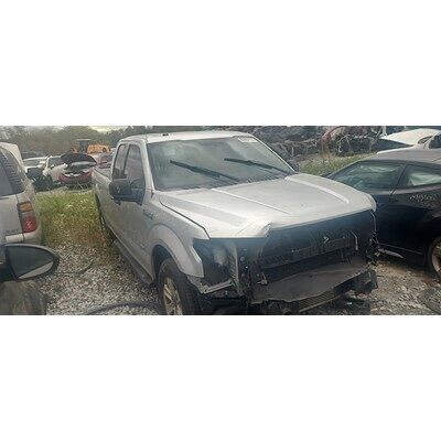 2015 Ford F-150 Series Pickup Axle Assembly, Rear