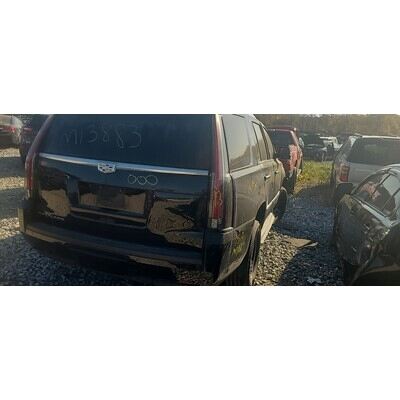 2015 Cadillac Escalade Axle Assembly, Rear