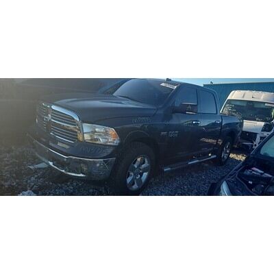 2013 Dodge 1500 Series Pickup Axle Assembly, Rear - ~404337676