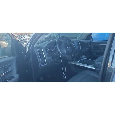 2013 Dodge 1500 Series Pickup Axle Assembly, Rear - ~404337676