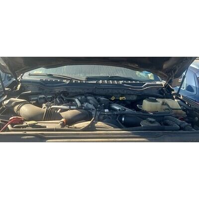 2017 Ford F-250 Super Duty Pickup Axle Assy, Front (4WD) - ~413133598