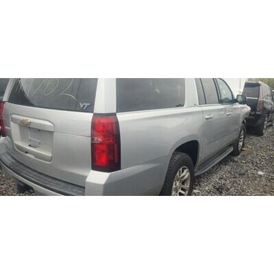 2015 Chevrolet Suburban 1500 Series Axle Assembly, Rear - ~419786704