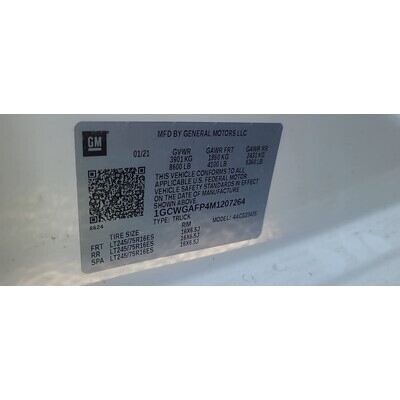 2018 Chevrolet Express 2500 Axle Assembly, Rear - ~417544660