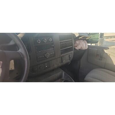 2017 Chevrolet Express 2500 Axle Assembly, Rear - ~415328323