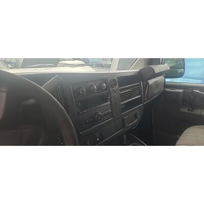 2018 Chevrolet Express 2500 Axle Assembly, Rear - ~420166039