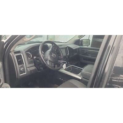 2013 Dodge 1500 Series Pickup Axle Assembly, Rear - ~420310513