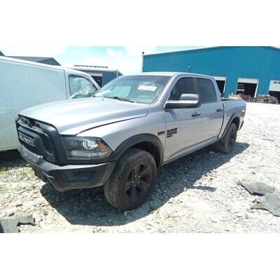 2013 Dodge 1500 Series Pickup Axle Assembly, Rear - ~423826004