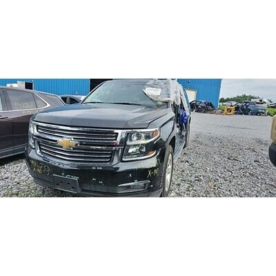 2015 Chevrolet Suburban 1500 Series Axle Assembly, Rear - ~430015092