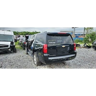 2015 Chevrolet Suburban 1500 Series Axle Assembly, Rear - ~430015092