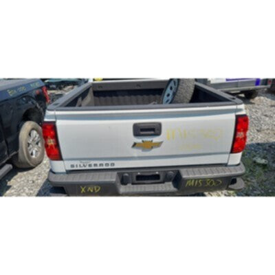 2014 Chevrolet Silverado 1500  Axle Assembly, Rear - ~425682149