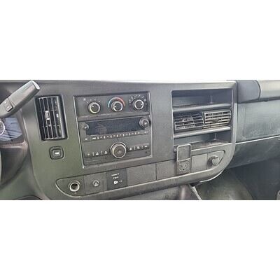 2017 Chevrolet Express 2500 Axle Assembly, Rear - ~431635276