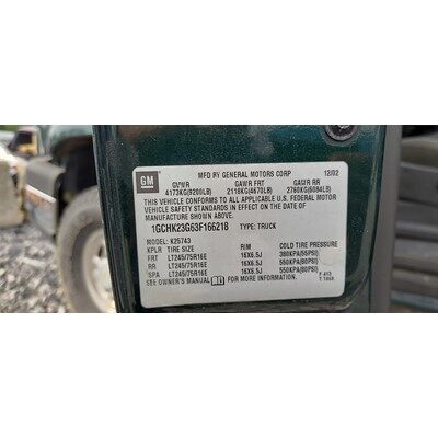 1999 Chevrolet Silverado 2500 Axle Assembly, Rear - ~433805644